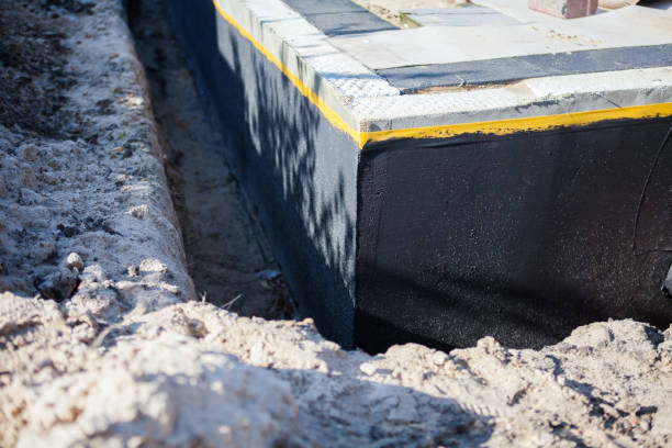 Professional Vapor Barrier Installation technician working in McEwen, TN